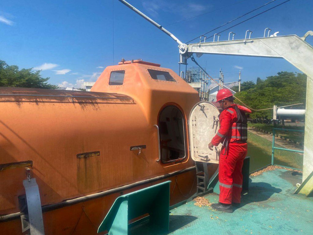 Simulasi operasional lifeboat