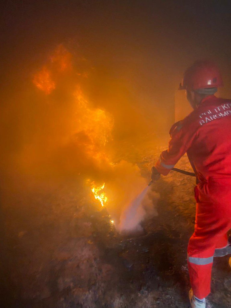Simulasi pemadaman api darurat